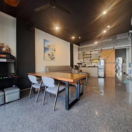 安平1923包棟 Ktv 民宿x户外烤肉區-依人數開放房型 Tainan Exterior photo