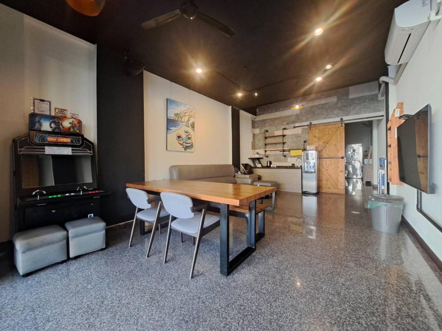 安平1923包棟 Ktv 民宿x户外烤肉區-依人數開放房型 Tainan Exterior photo